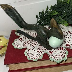 Vintage squirrel nut cracker Green/blue